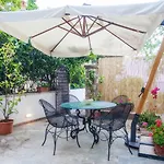 לינה וארוחת בוקר Silia 4*