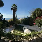 לינה וארוחת בוקר Silia 4*