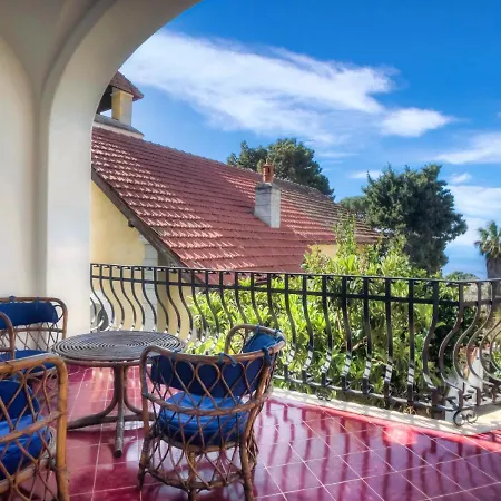 Silia Bed & Breakfast 3*