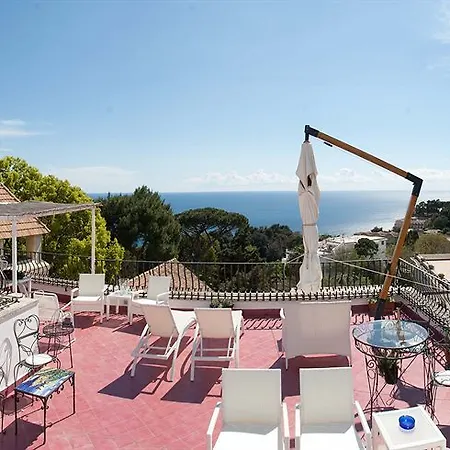 Silia Bed & Breakfast 3*