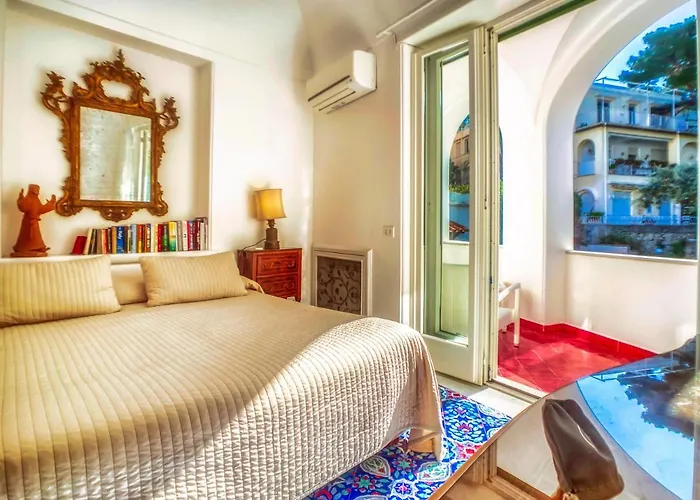 Silia Bed & Breakfast 4*